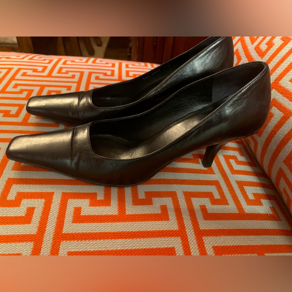 Authentic Gucci pumps